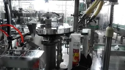 Envasado de salsa de tomate (ketchup)