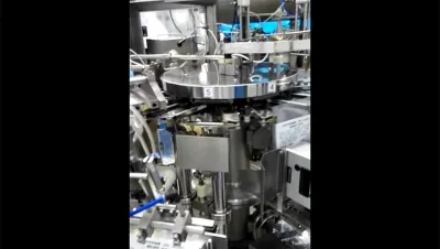 Envasado de salsa de curry